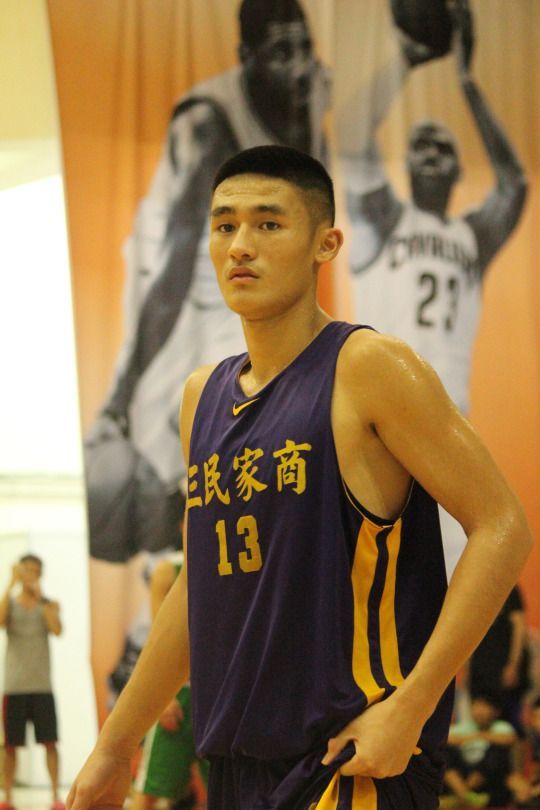 左3