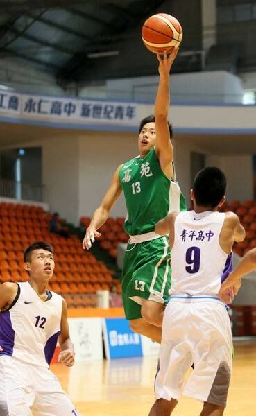 青年VS高苑1